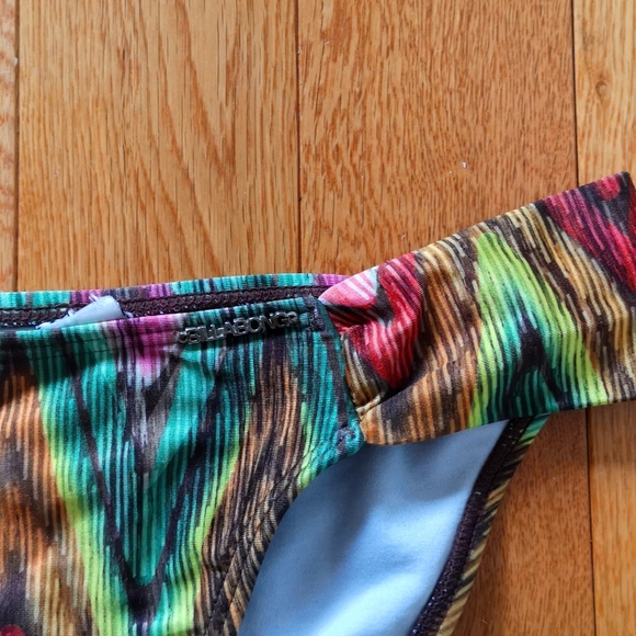 Billabong Tropical Coloured Bikini - Picture 3 of 3